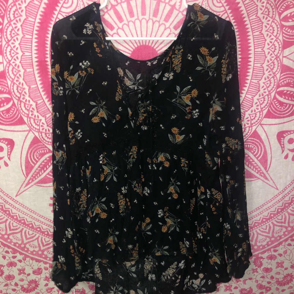Long sleeved top